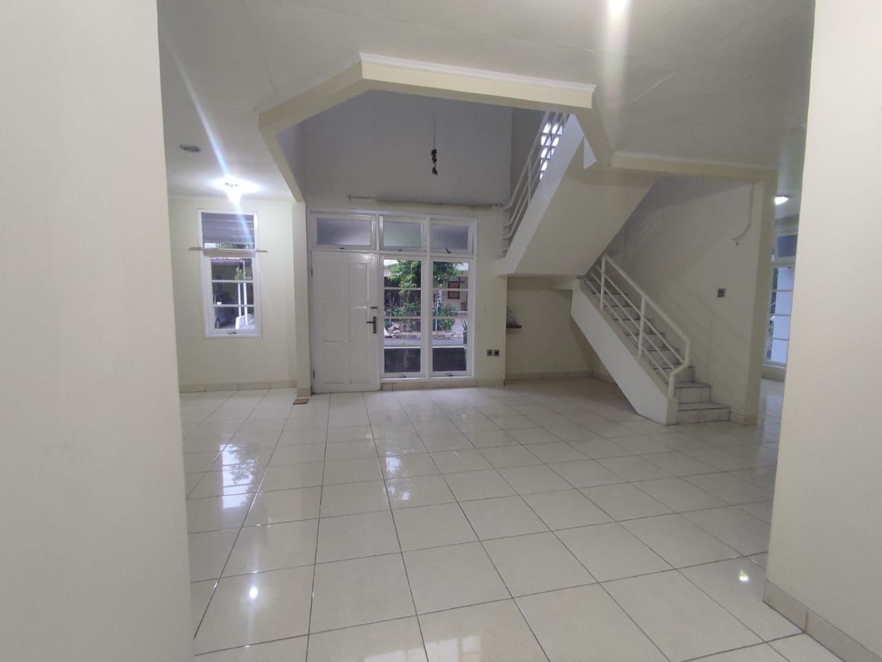 Rumah DiJual di Cluster Meadow Lippo Cikarang